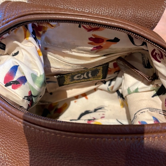 CHI by Carlos Falchi - Picture 3 of 6